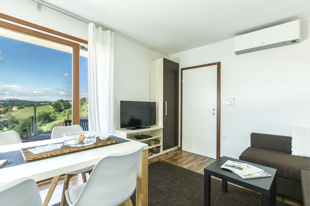 Weingarten-Resort Unterlamm Loipersdorf - Adults Only Екстериор снимка