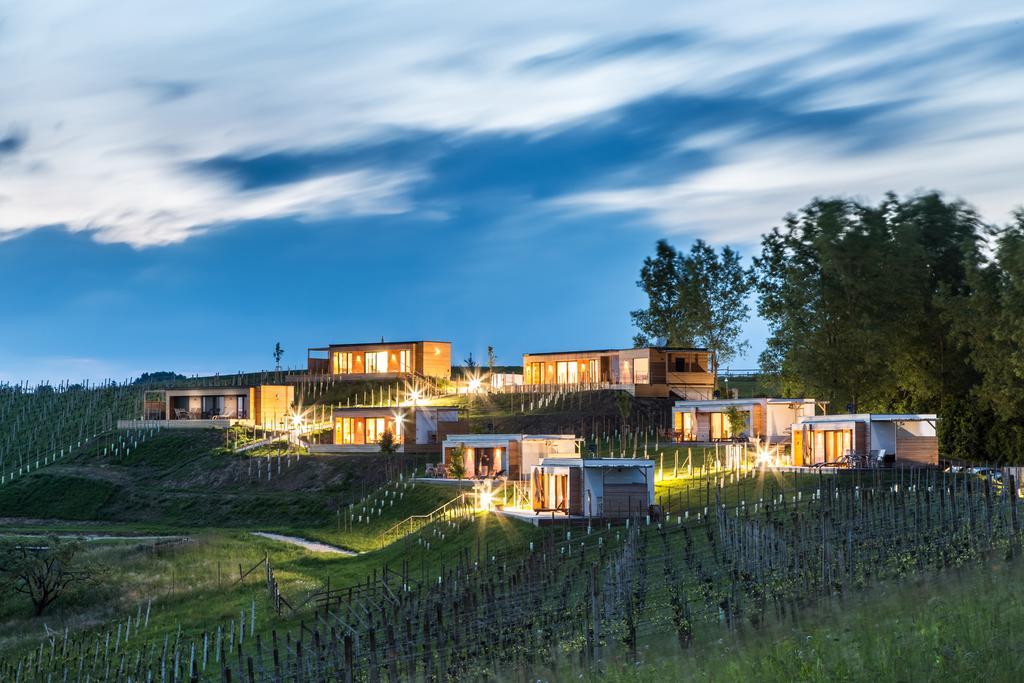 Weingarten-Resort Unterlamm Loipersdorf - Adults Only Екстериор снимка